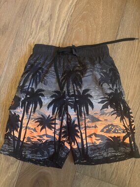 Boys Fish Hippie Palm Tree Sunset Swim Trunks Board Shorts Size Small (8)